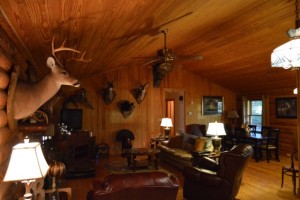 Buckeye Huting Lodge - 13
